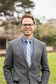 Thom Bussey Headshot